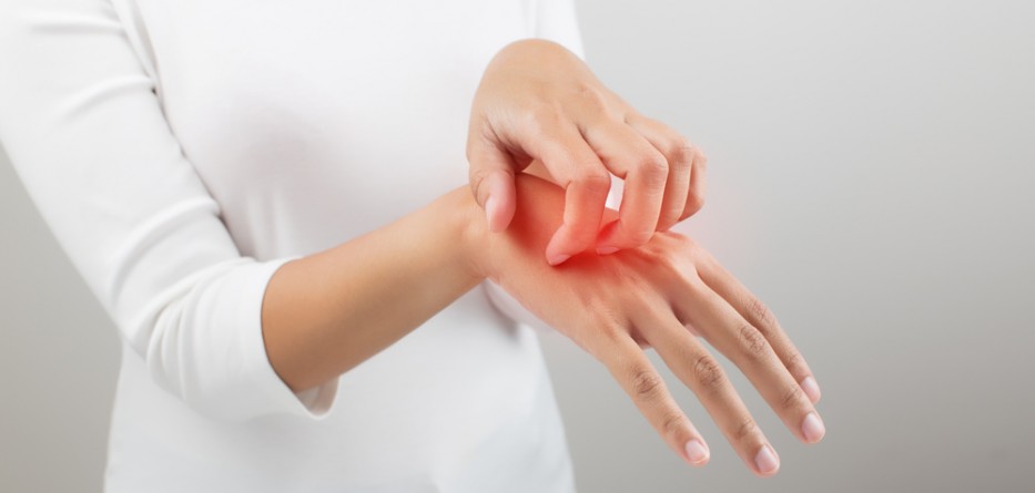 atopic dermatitis hand treatment